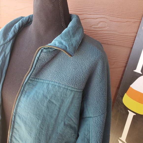 Wild Fable Women's Fleece Bomber Jacket Size Medium EUC - Picture 8 of 13